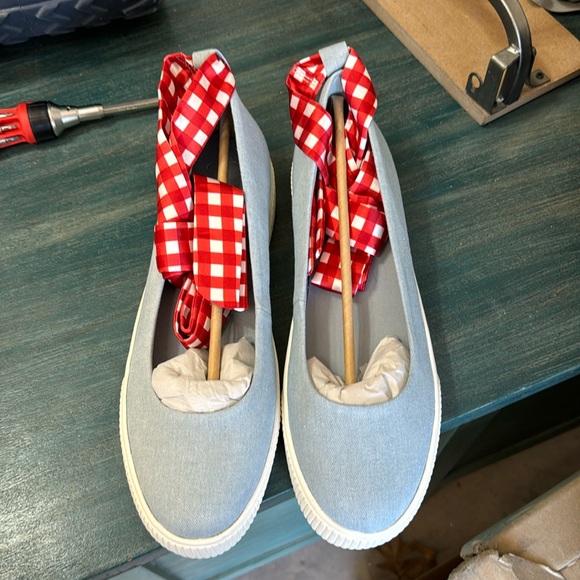 Jessica Simpson Womens Elisah Round Toe Slip On Slip-On Sneakers. - Picture 1 of 2